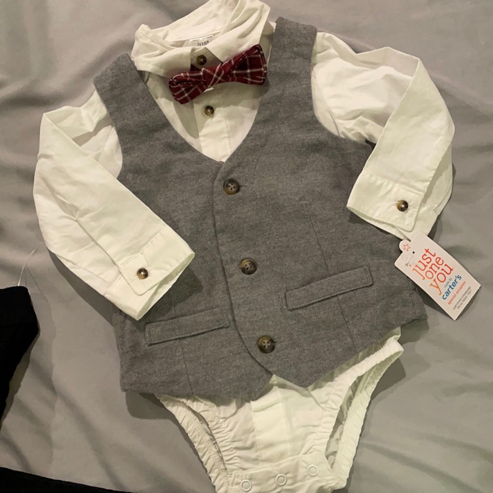 Carter’s vest and pants set